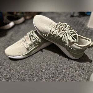 Women’s Chic Light Sage Green Puma Sneakers